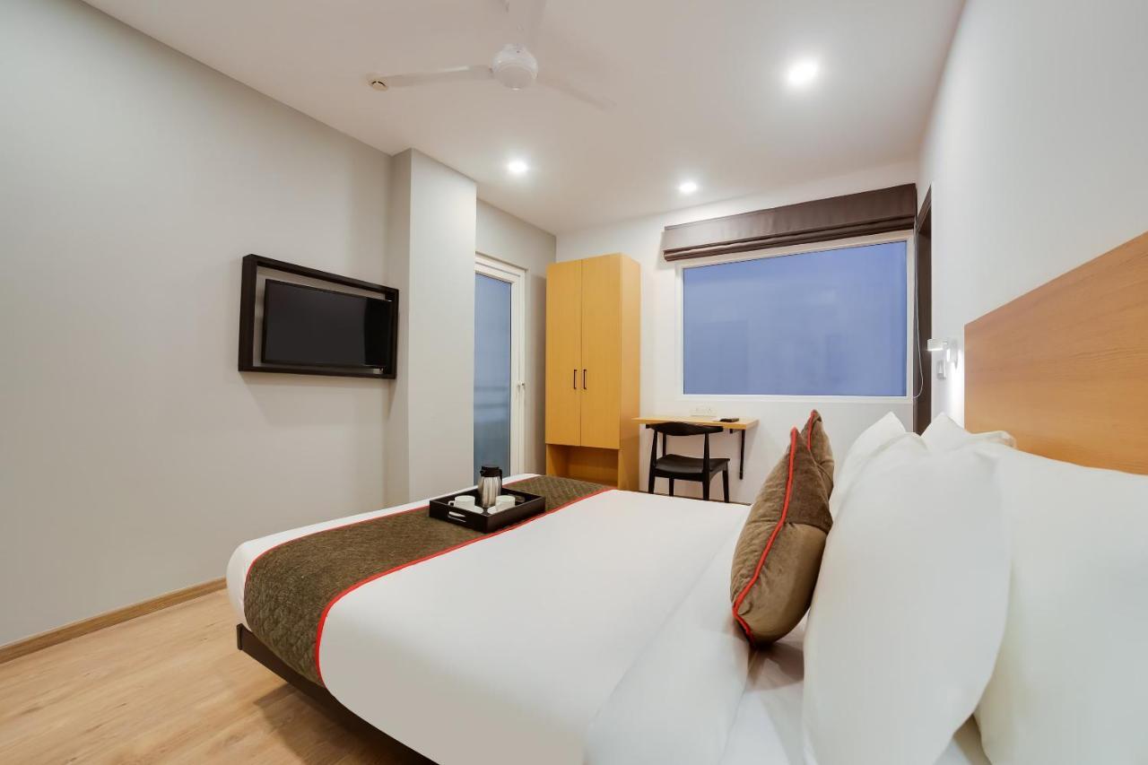 Oyo Townhouse 019 Anand Vihar Hotel New Delhi Luaran gambar