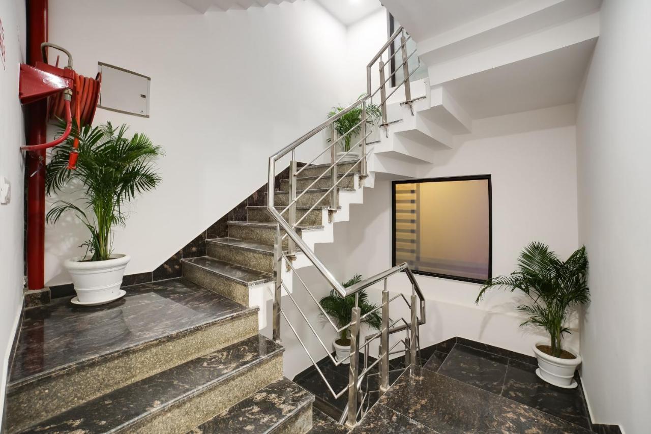 Oyo Townhouse 019 Anand Vihar Hotel New Delhi Luaran gambar