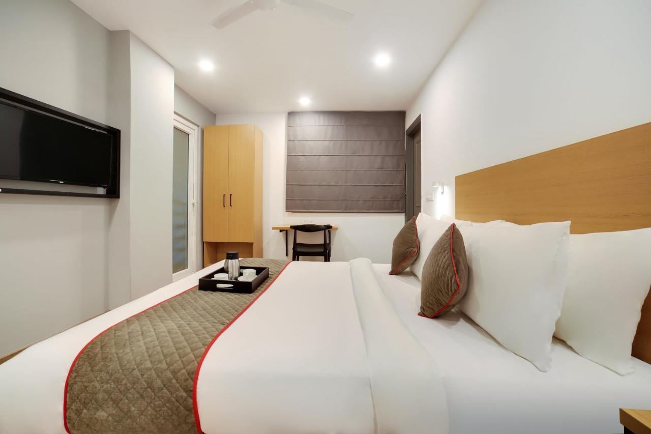 Oyo Townhouse 019 Anand Vihar Hotel New Delhi Luaran gambar