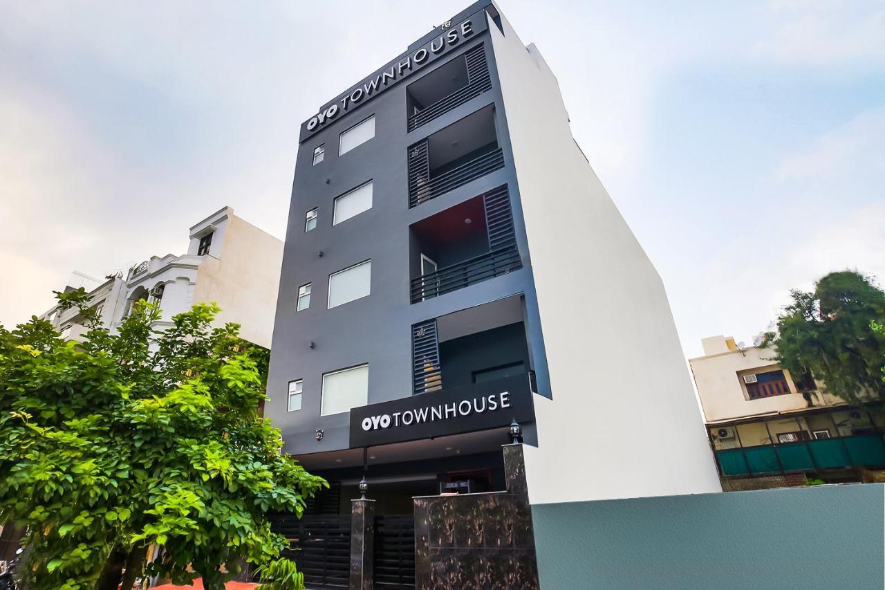Oyo Townhouse 019 Anand Vihar Hotel New Delhi Luaran gambar